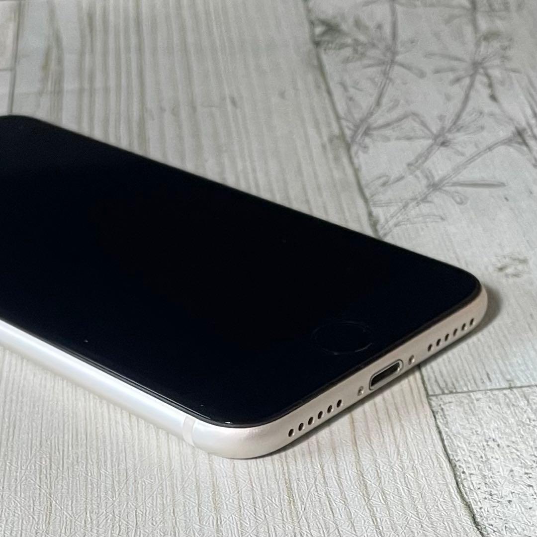 iPhone SE 第3世代 (SE3) スターライト 128GB SIM解除済