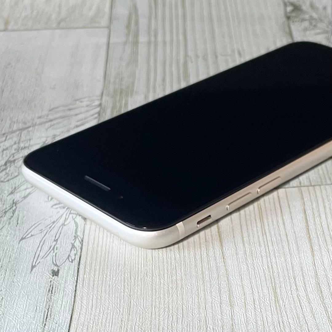 iPhone SE 第3世代 (SE3) スターライト 128GB SIM解除済