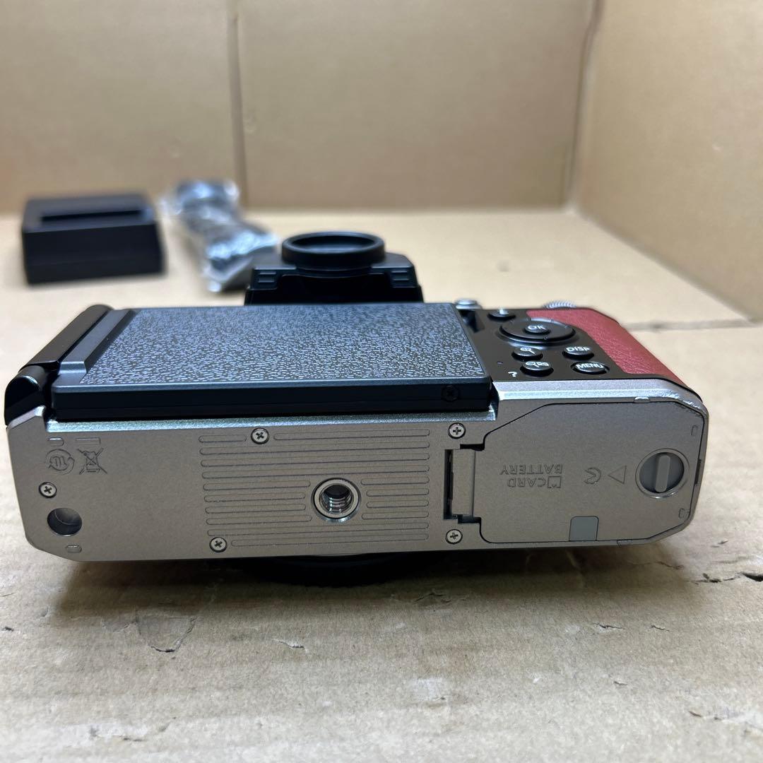 Nikon ミラーレス一眼カメラ Z fc ボディ Zfc レッド