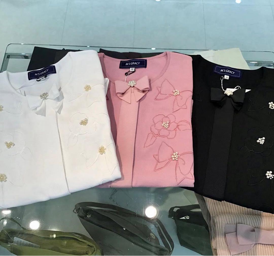 新品*未使用☆カタログ掲載☆M's Gracy☆お花の刺繍とパールのカーディガン