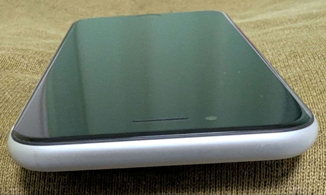 iPhone SE第2世代 64GB ホワイト 本体のみ