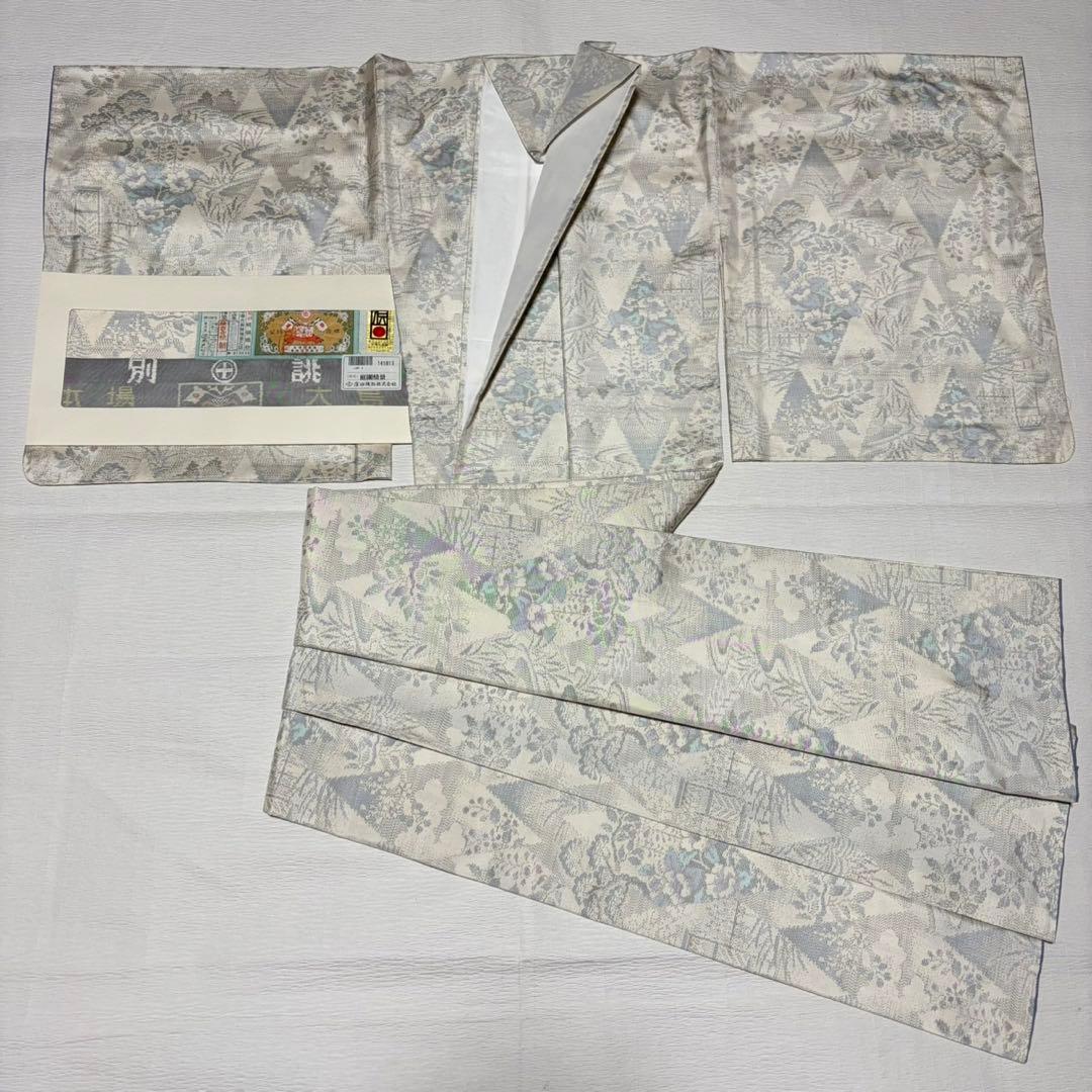 桜咲　本場大島紬　白大島　正絹　庭園情景　証紙有り　新品　極美品