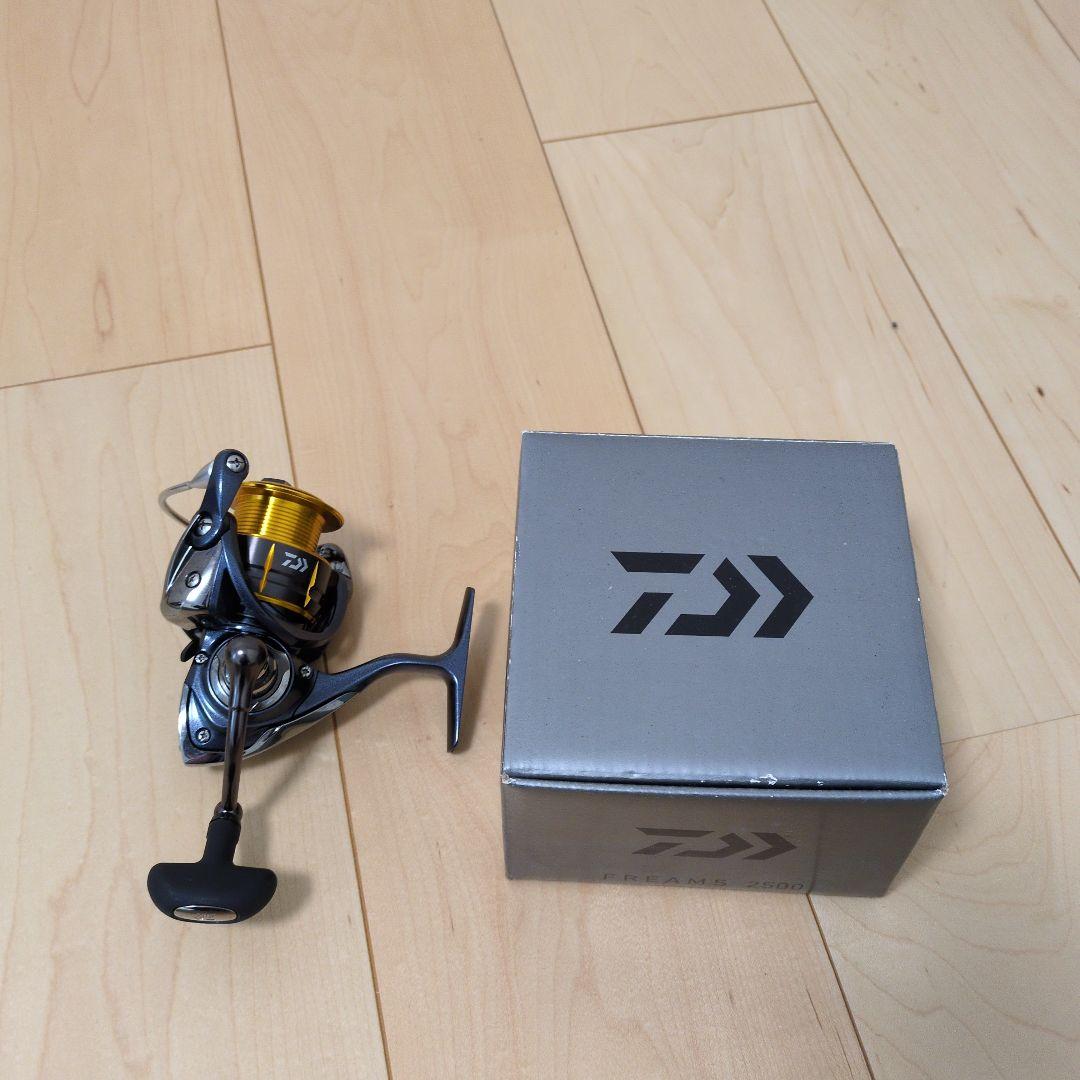 【ボブ】ダイワ 15 フリームス 2500 （未使用)