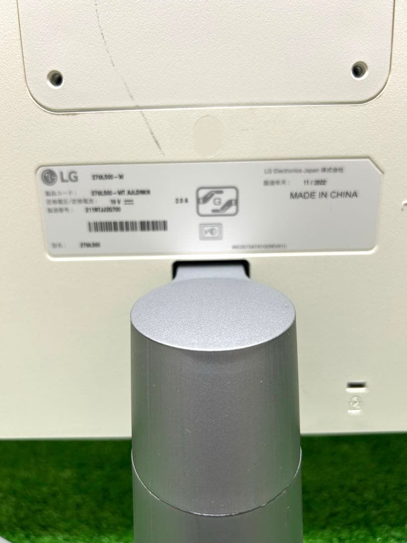 LG 27インチ　4Kモニター　27UL500-W