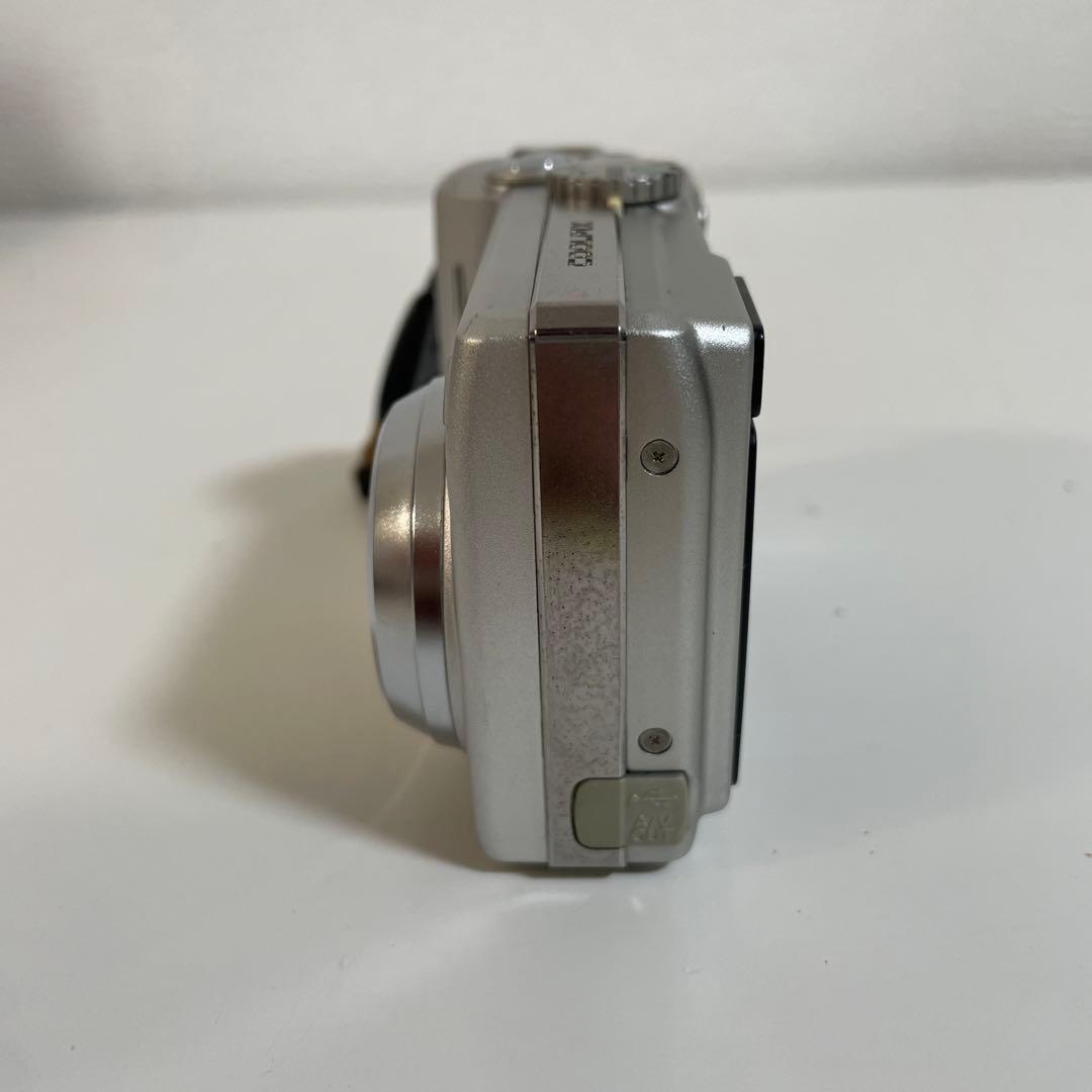 Nikon COOLPIX 7900 コンパクトデジタルカメラ