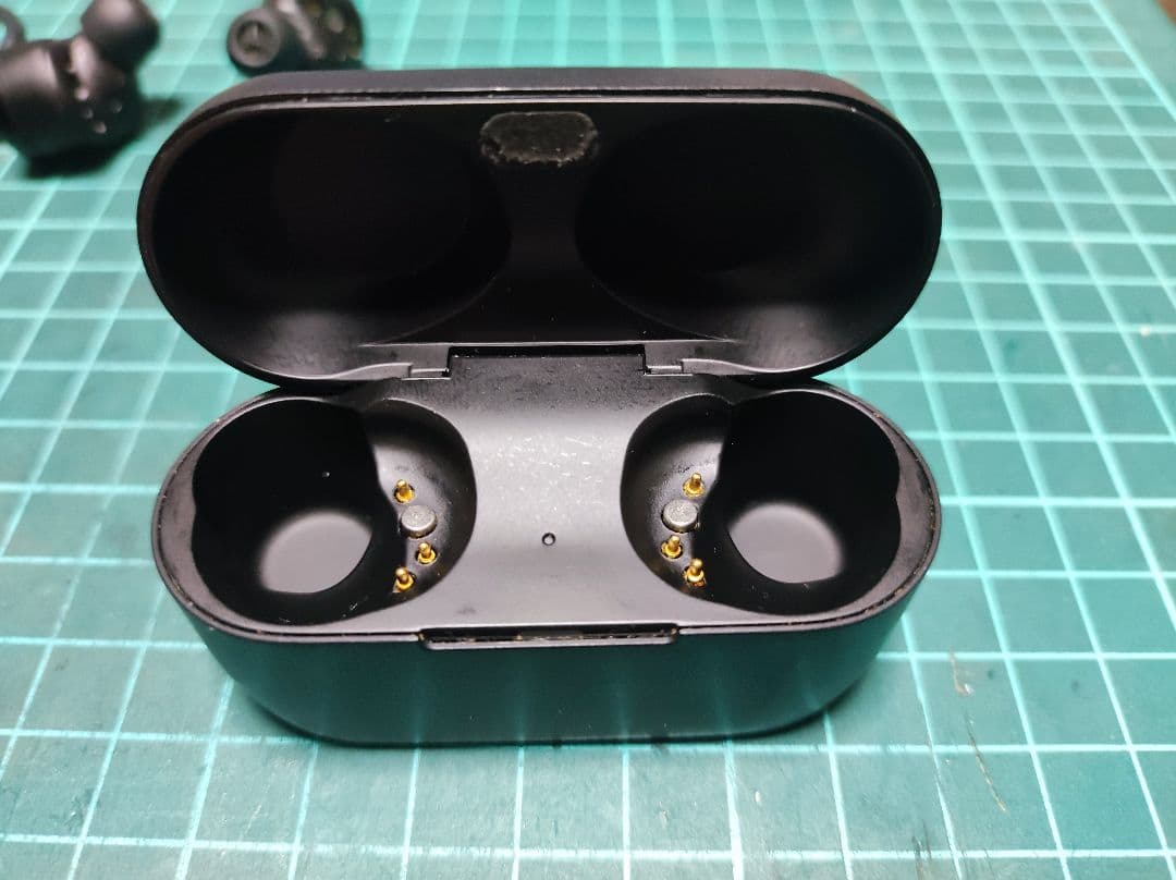 Technics EAH-AZ80 中古