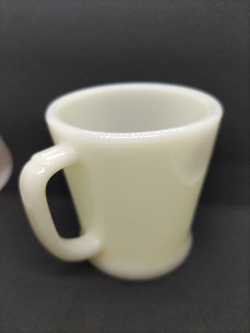 【シール付】FireKing　Dハンドルシェービング　フラットボトム　アイボリー