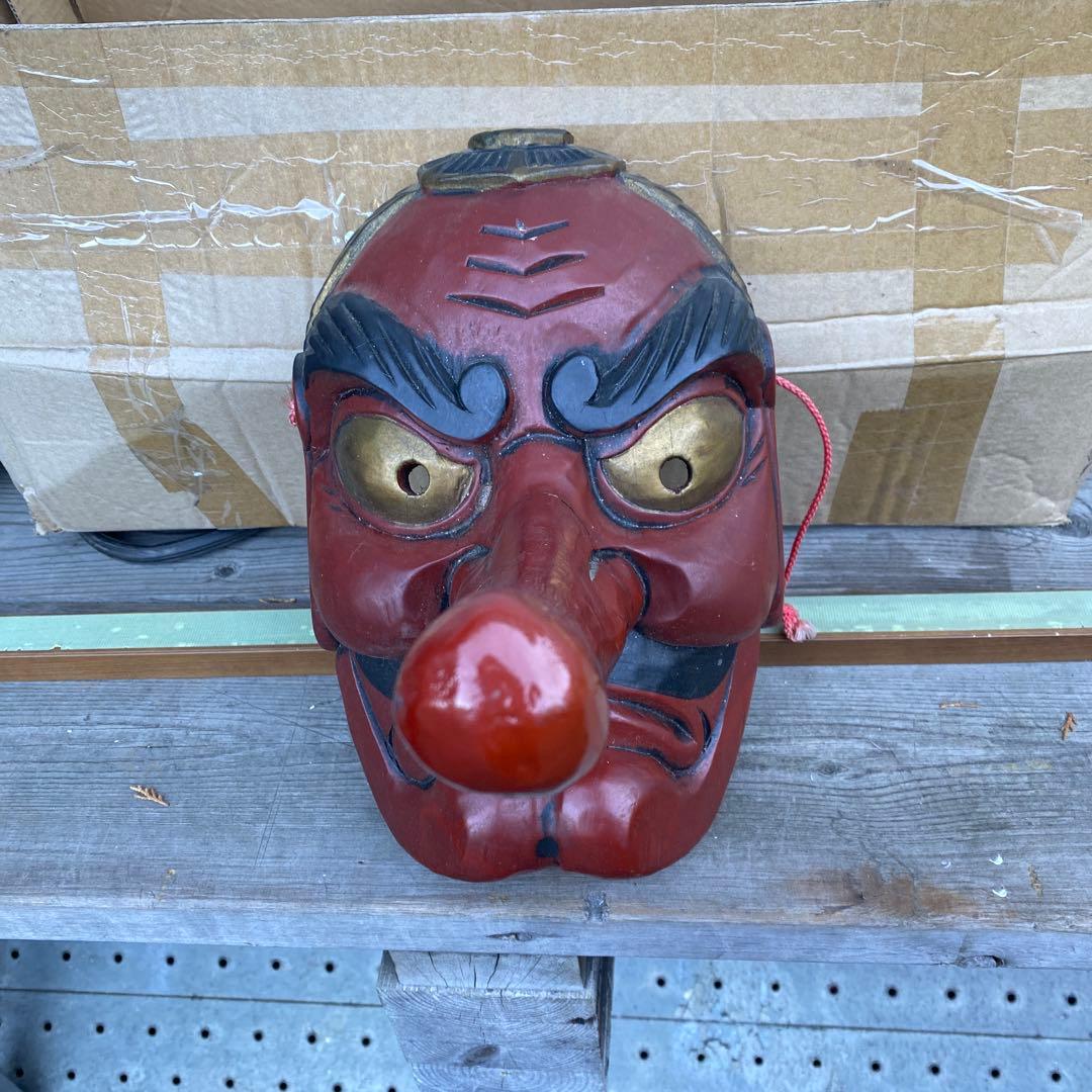 天狗 お面 木彫り　幅20cmＸ奥行30cmＸ高さ29cm