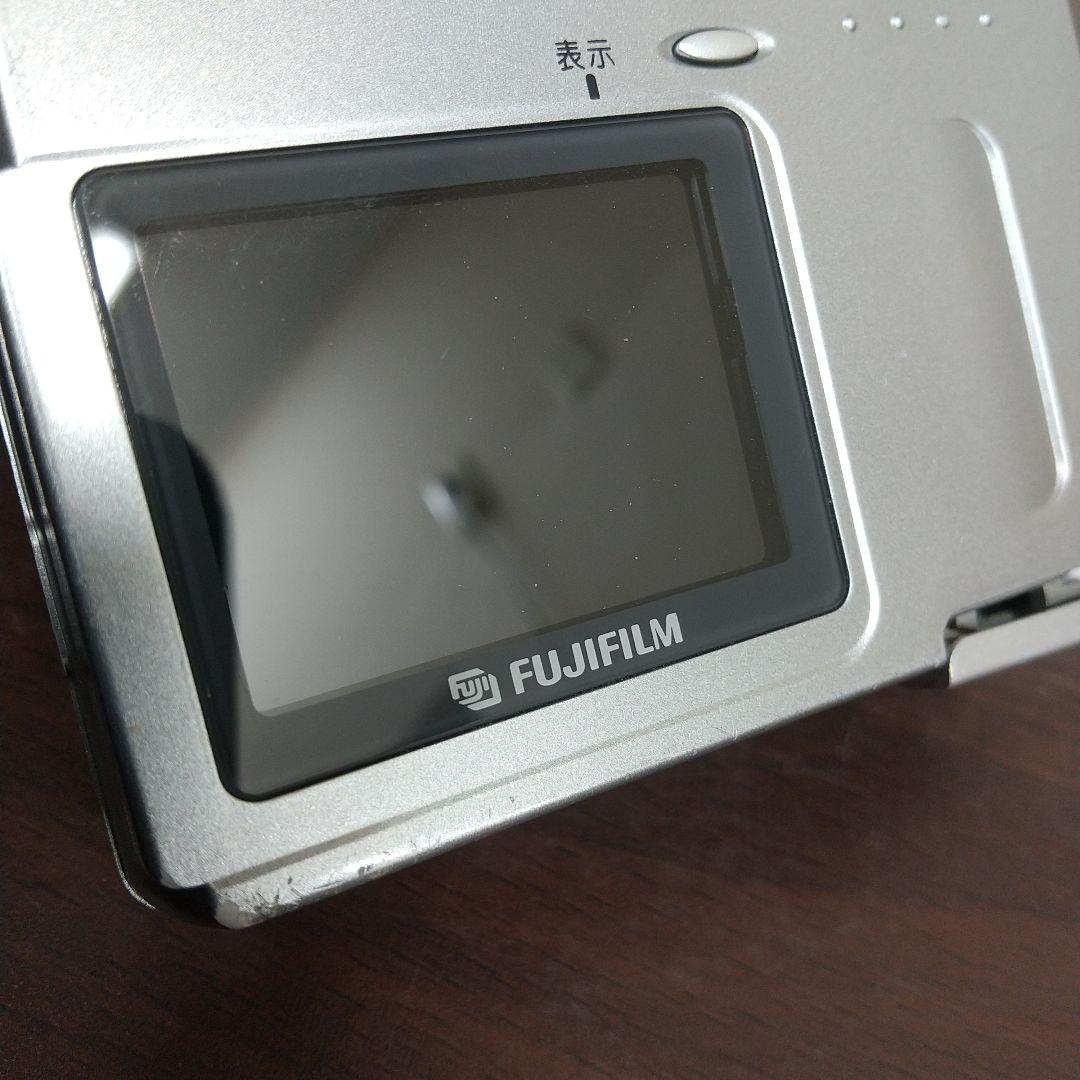 MA② FUJIFILM 富士フィルム デジタルカメラ FinePix30i