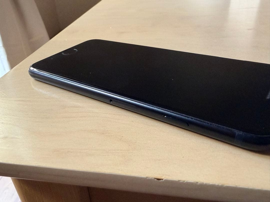 Apple iPhone SE 第3世代 64GB SIMフリー