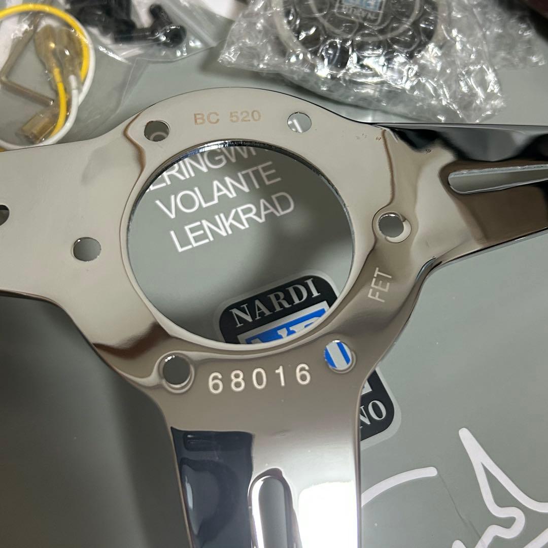 【一点限り】ナルディ（NARDI）クラシックウッド ステアリング 14インチ
