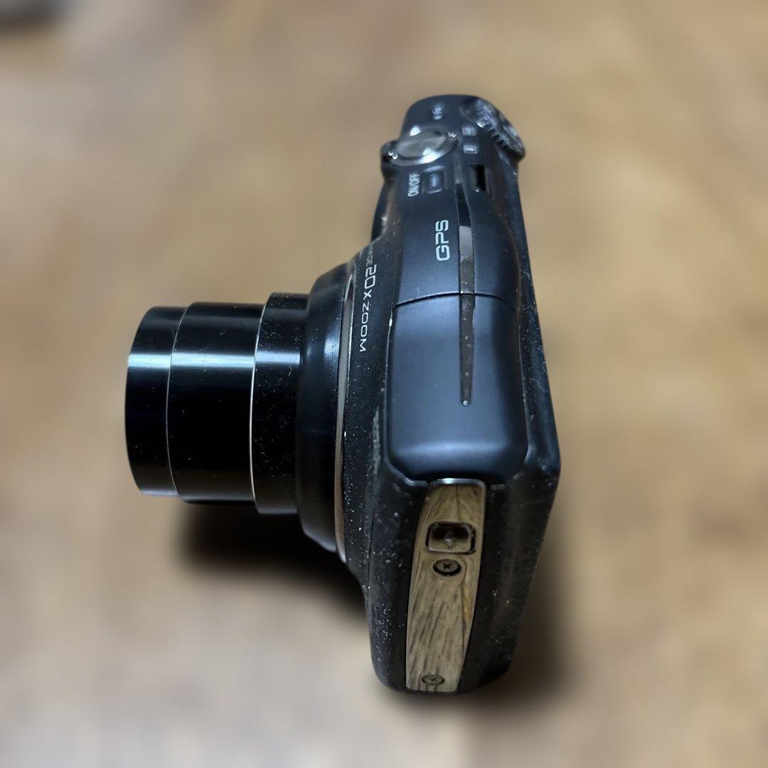 Fujifilm FinePix F770EXR 15メガピクセル　(ブラック)