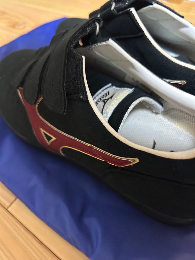 Mizuno バレーボール審判用シューズ 黒/エンジ