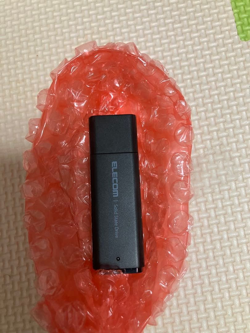ELECOM ESD-EMC1000GBK 1TB 外付けSSD 動作確認済み