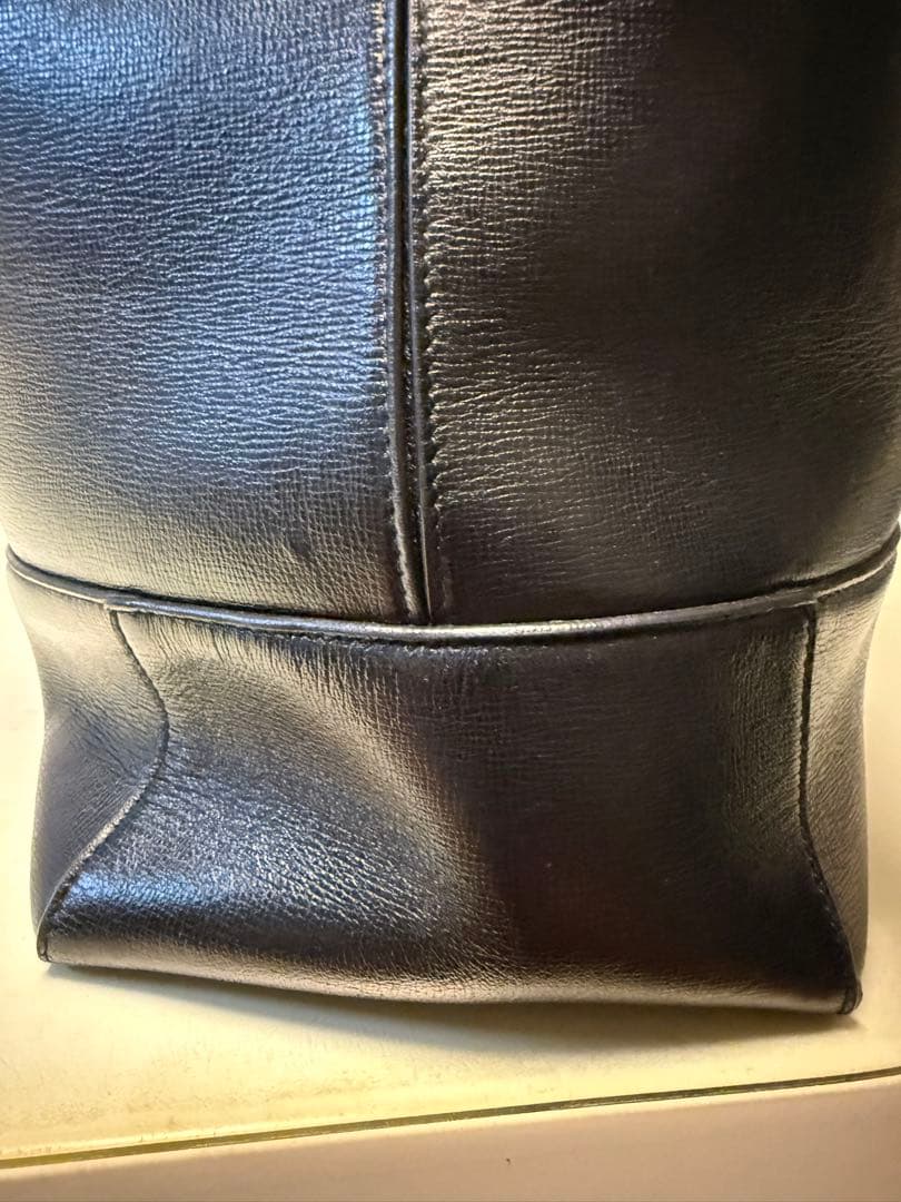 ボッテガヴェネタ　ビジネスバッグ　カーフスキンレザー