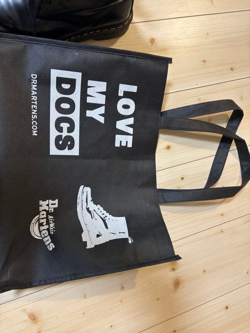 Dr. Martens 6ホール ブーツ（UK6／EU39）