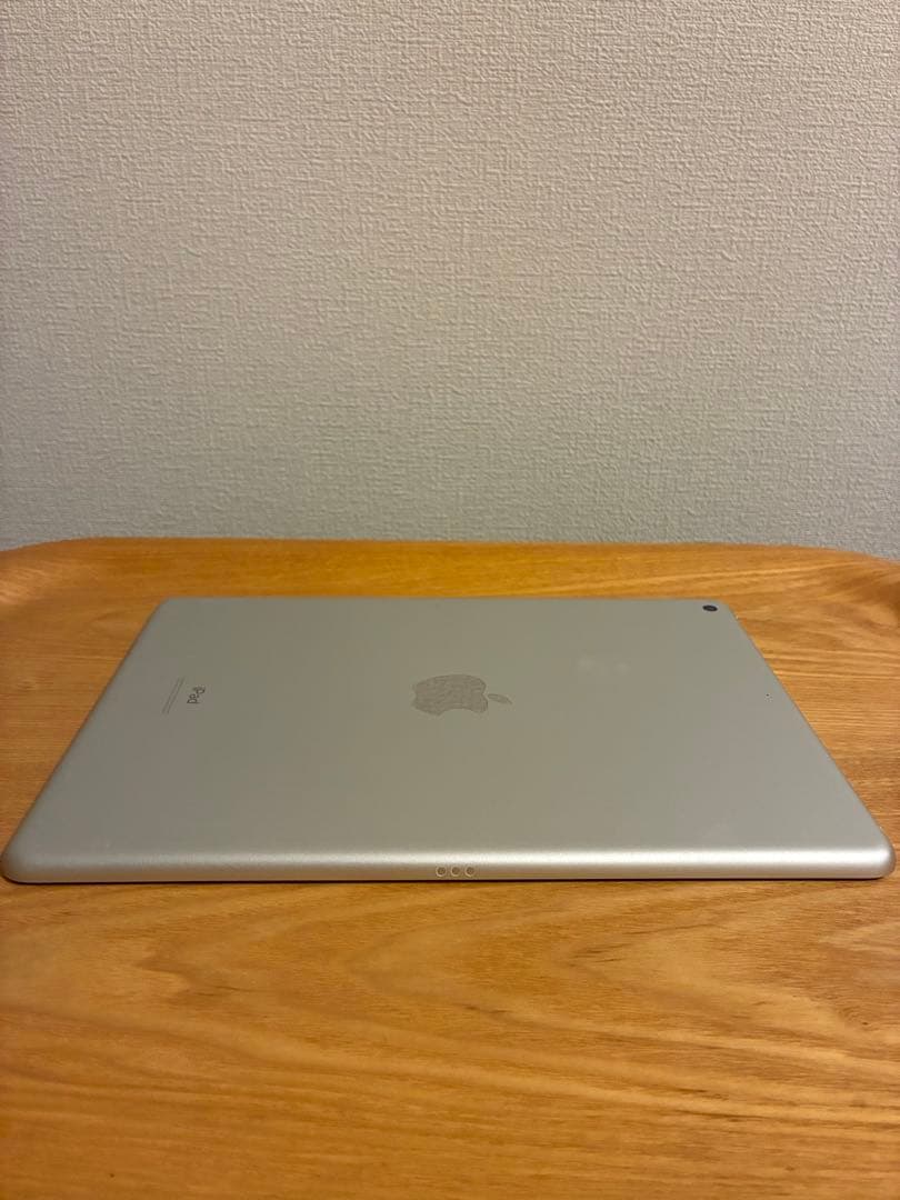 Apple iPad (第7世代) 32GB シルバー Wi-Fiモデル