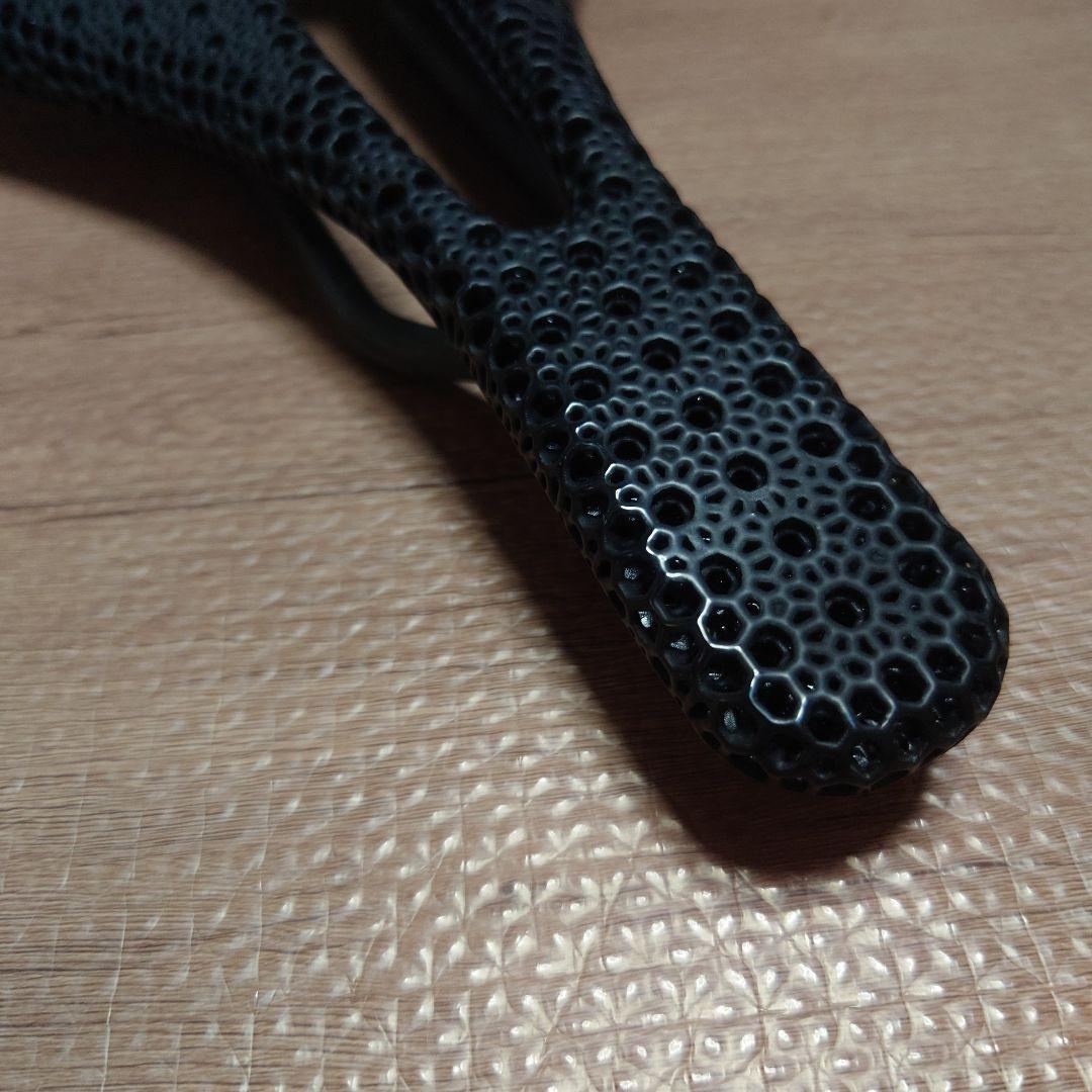 bjorn setka 143mm 3Dサドル