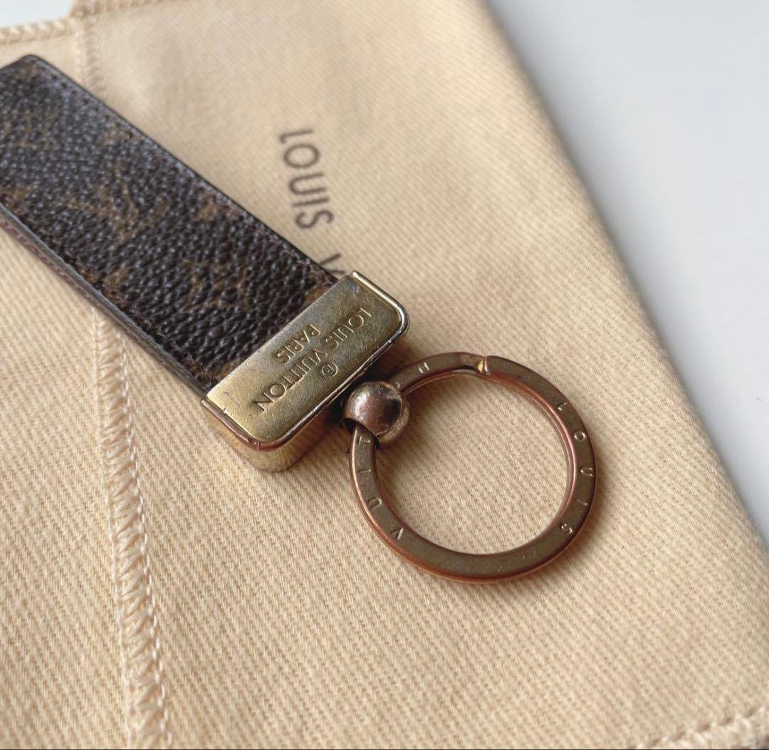 ルイヴィトン　モノグラム キーホルダー ドラゴンヌ　キーリング