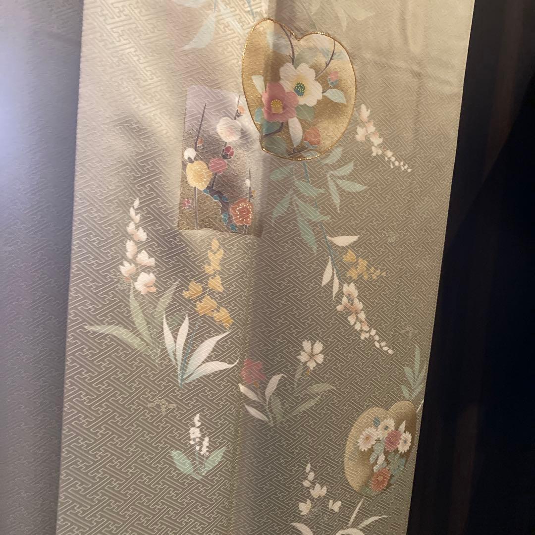 薄緑色 付け下げ　手書き友禅　金糸使い　花柄　正絹