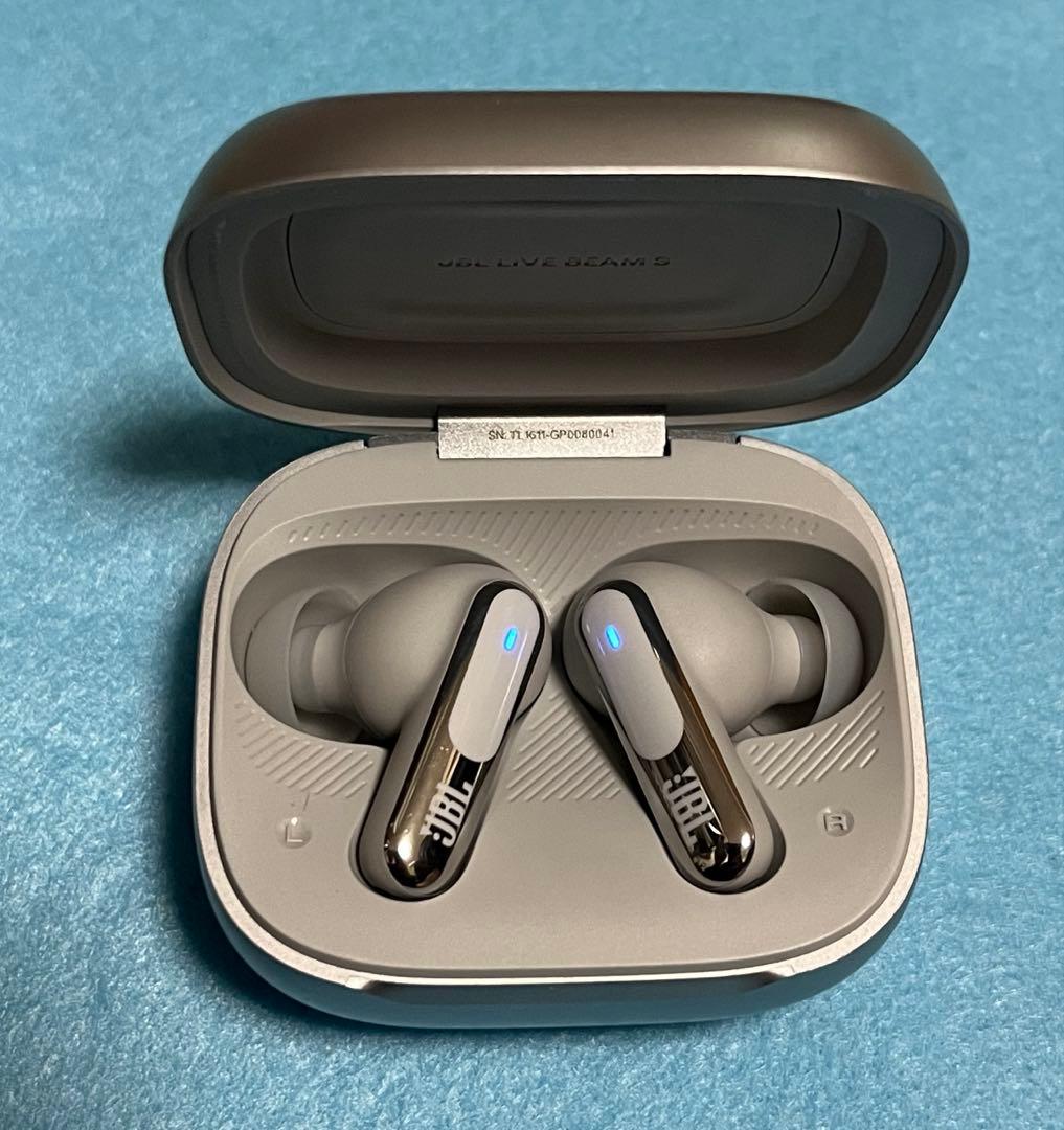 み！美品♪JBL Live Beam 3 シルバー