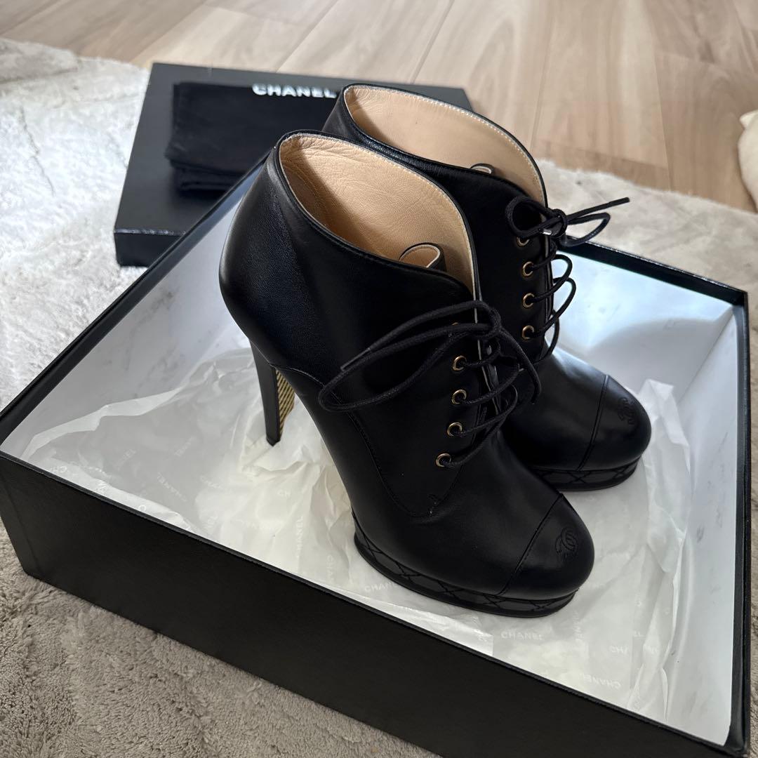年末セール　CHANEL ブーティ マトラッセ ココマーク レースアップ レザー