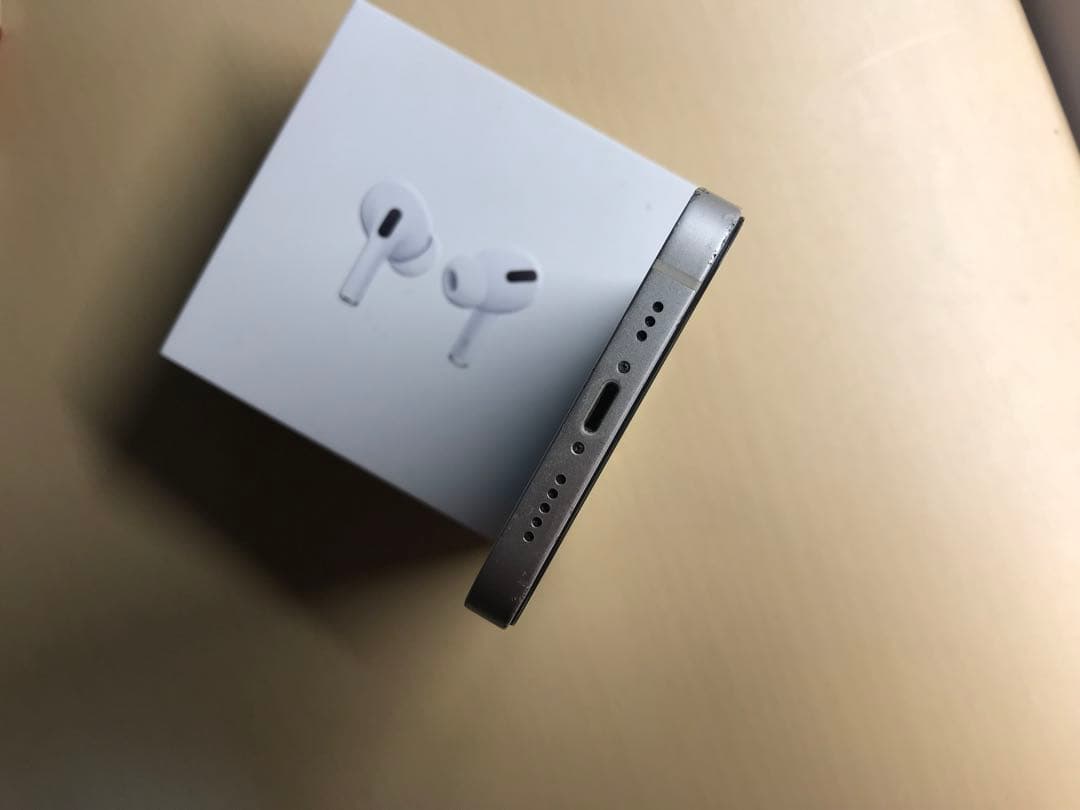 iPhone12 ホワイト　SIMフリー　割れなし　64GB