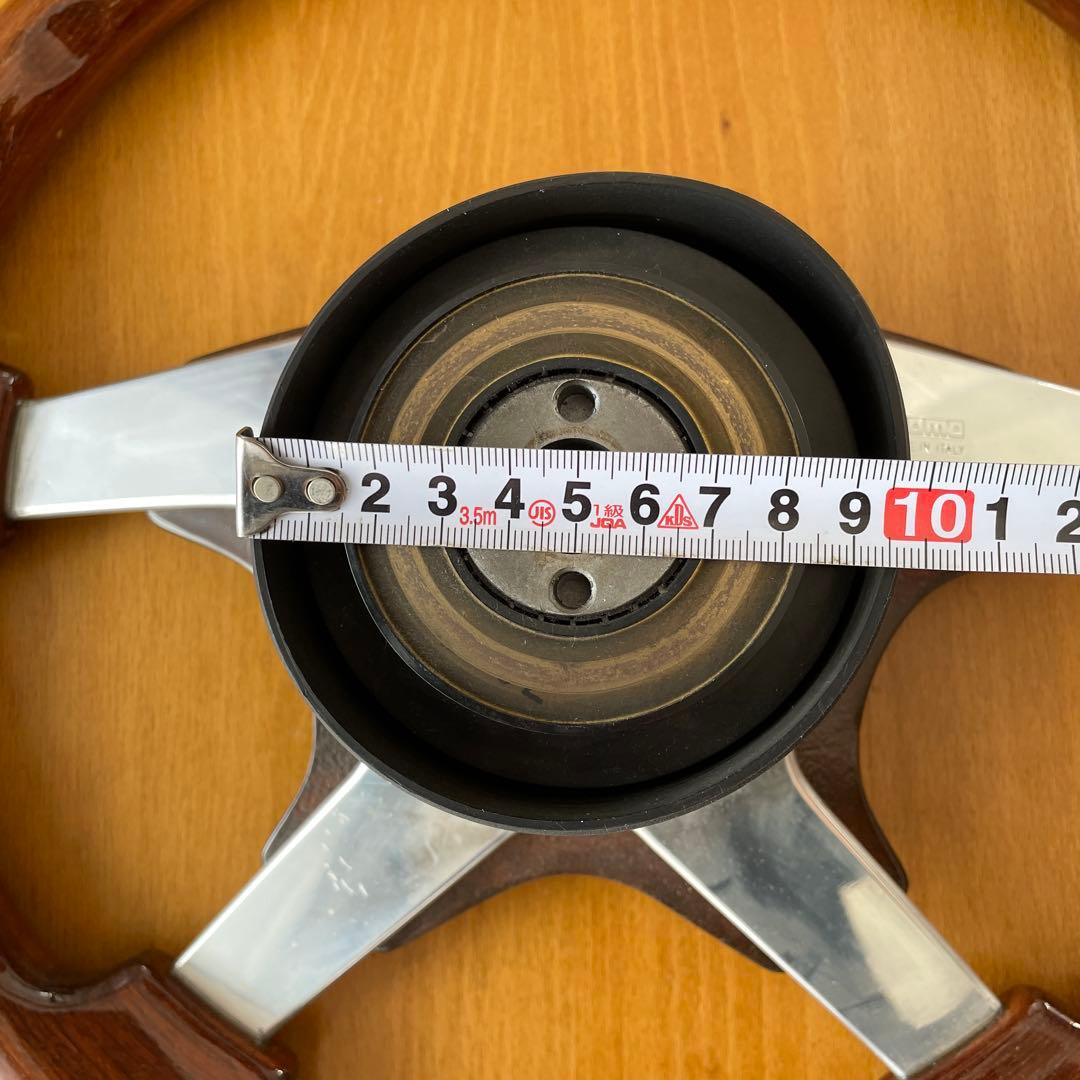 MOMOステアリングウッドハンドル