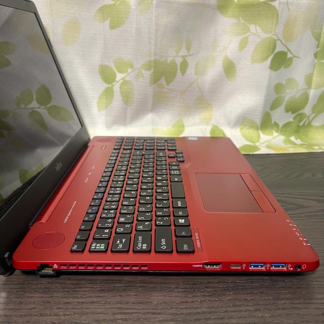 コスパ◎富士通 LIFEBOOK✨オフィス付☆SSD256GB☆8GB☆i3