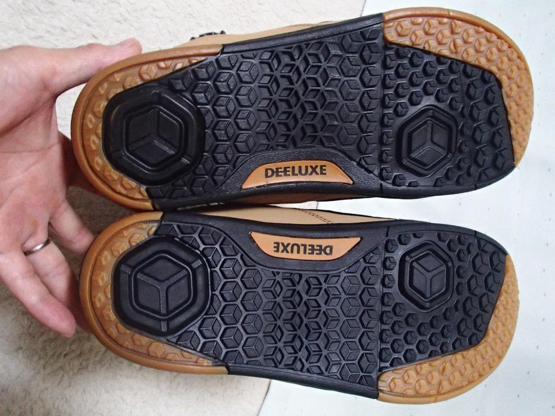 DEELUXEディーラックス ID