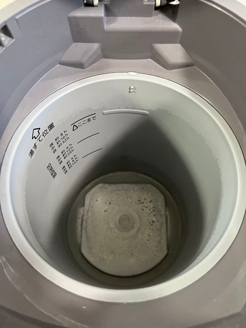 23年製　ZOJIRUSHI スチーム式加湿器 EE-DD35