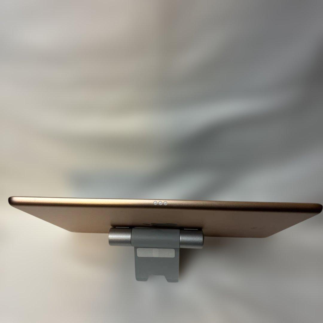 【Wi-Fiモデル】 iPad8 32GB ゴールド 第8世代 A2270