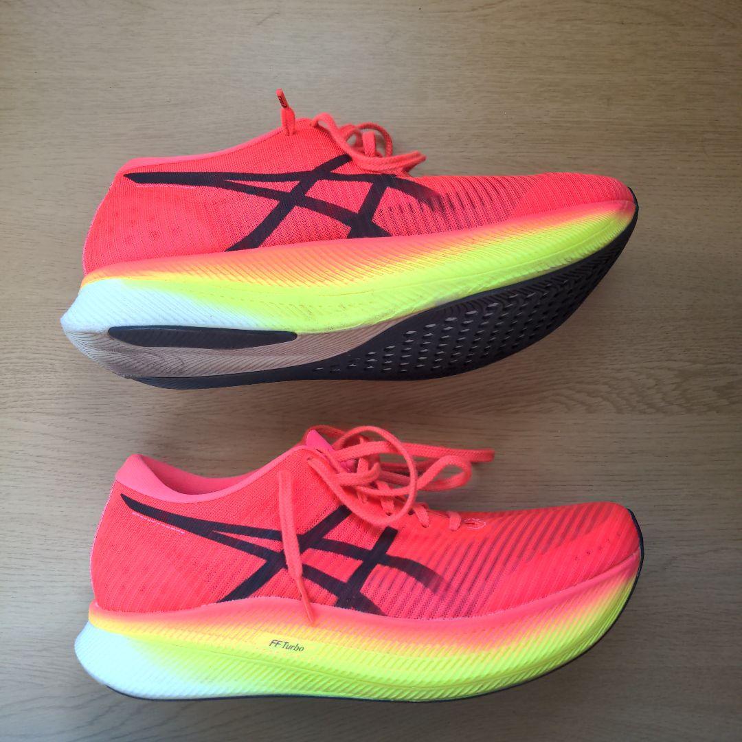 アシックス　メタスピードスカイ 26cm 1011B215