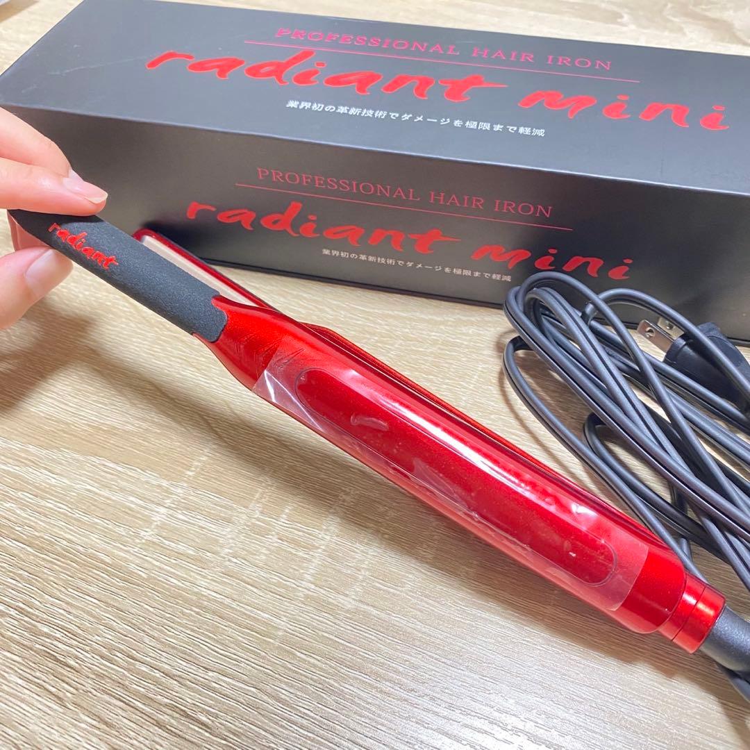 【★新品未使用品】ラディアント9mm ストレートアイロン