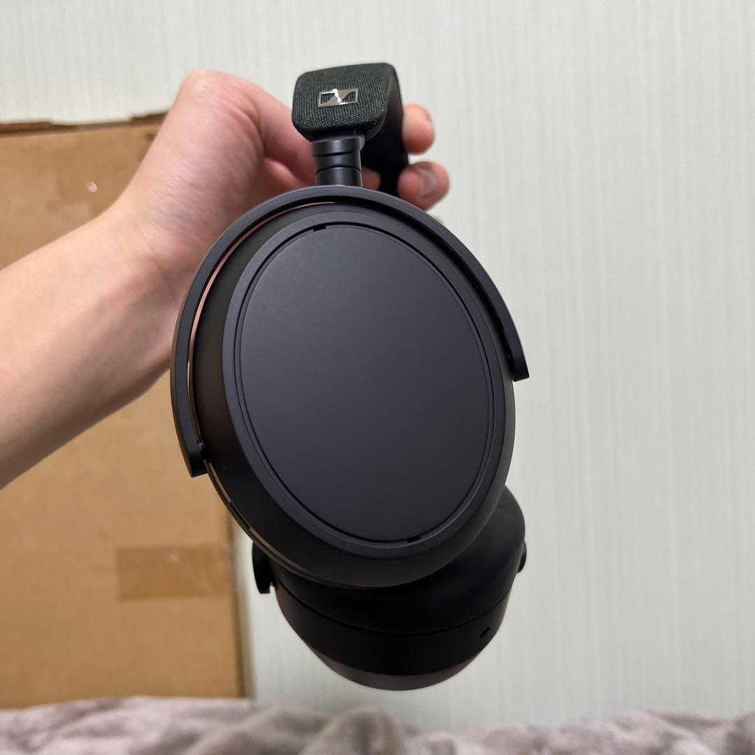 Sennheiser Momentum 4ワイヤレスヘッドホン