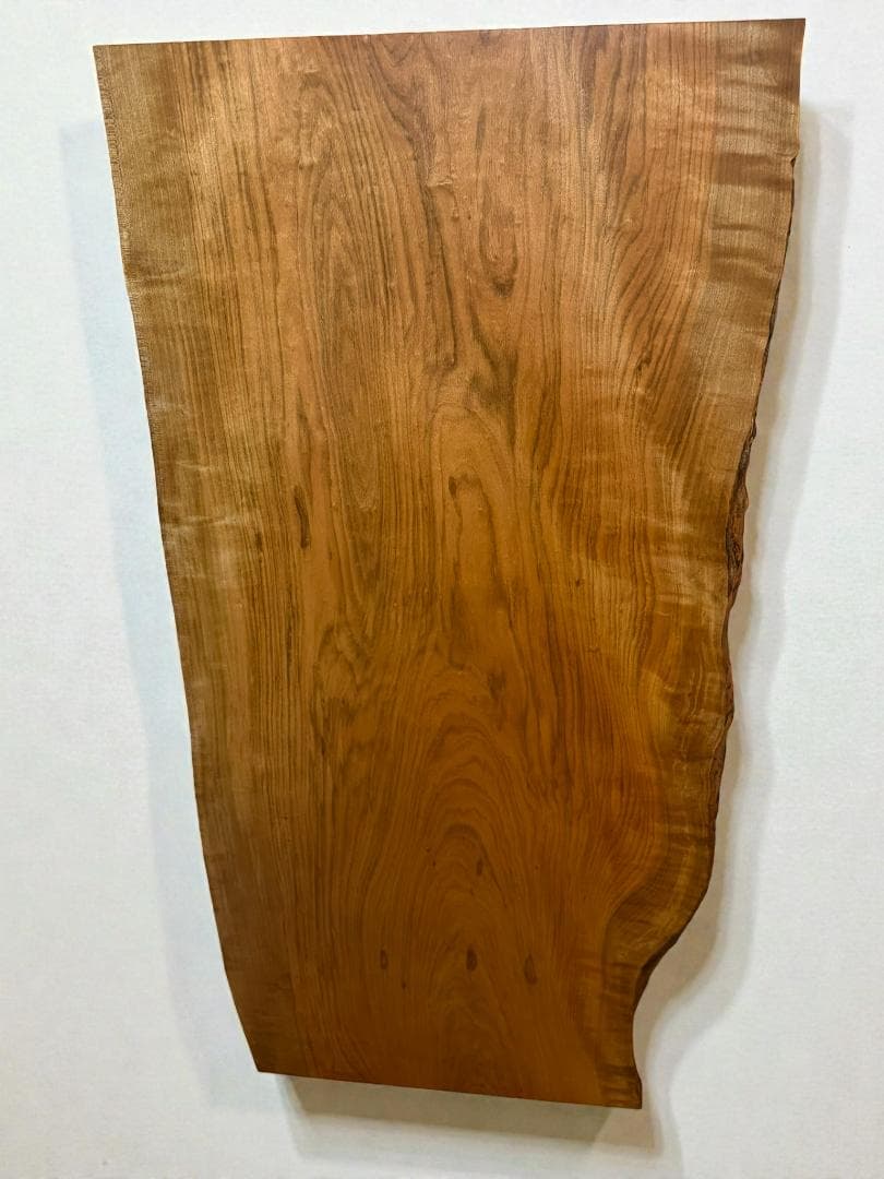 桜 一枚板1400mm｜柔らかな木肌と自然な曲線が美しい無垢天板