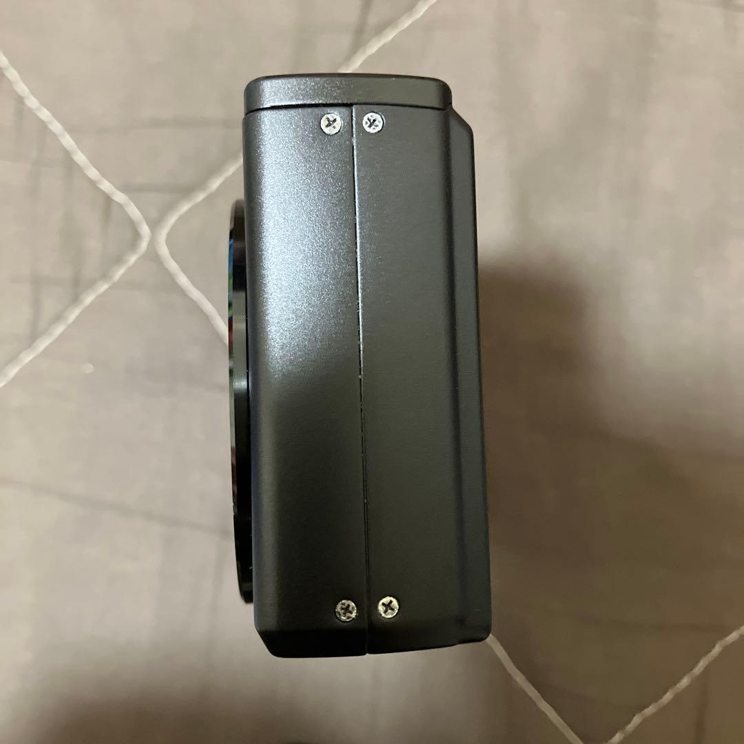 l**様 RICOH デジタルカメラ R10