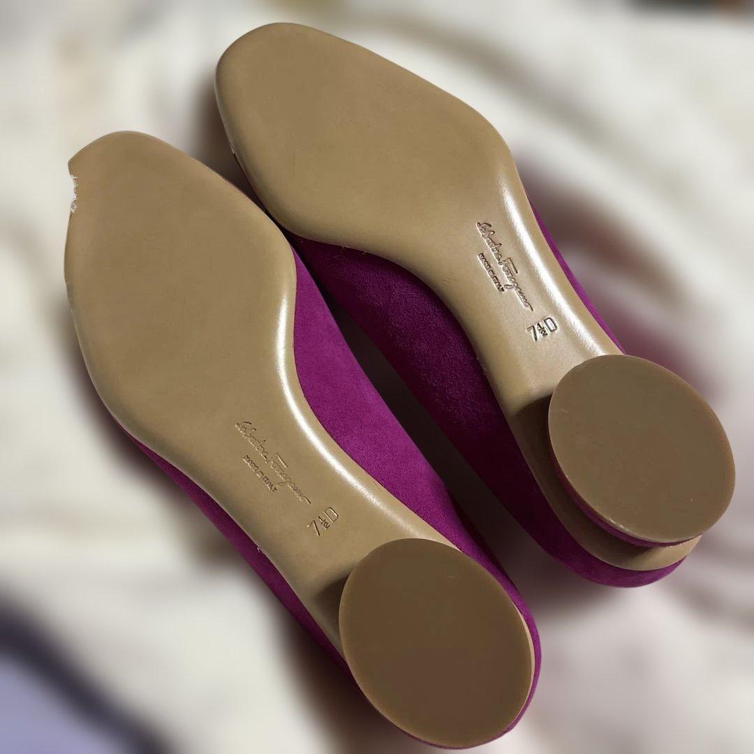 フェラガモ メタリックリボンパンプス