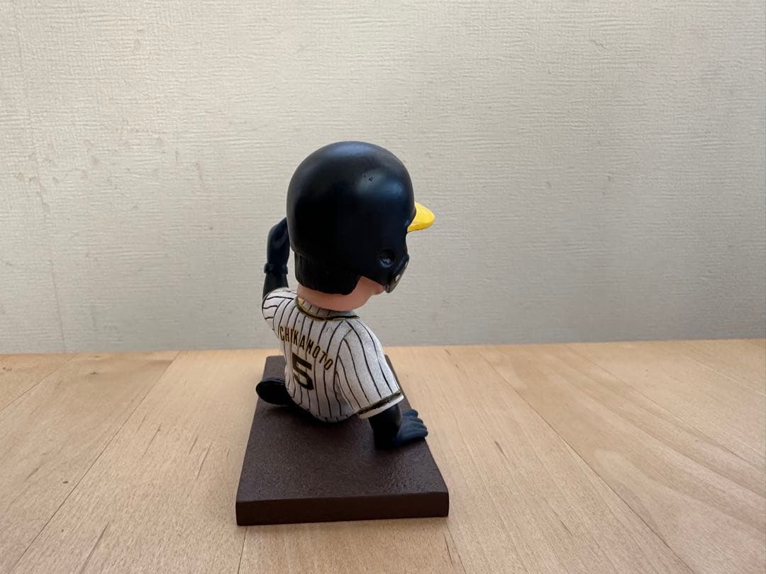 阪神タイガース 近本光司 選手 ボブルヘッド フィギュア