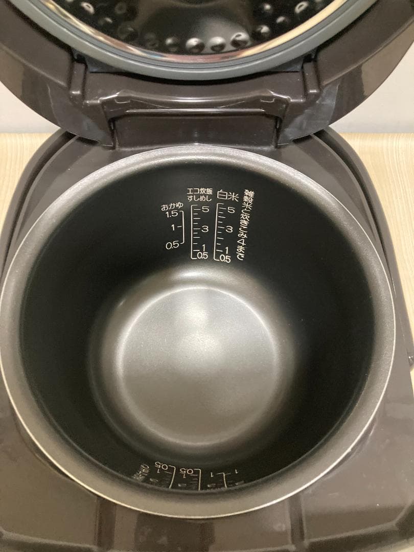 美品ー象印　IHジャー炊飯器　NP-VQ10　ブラウン　5.5合炊　2018年製