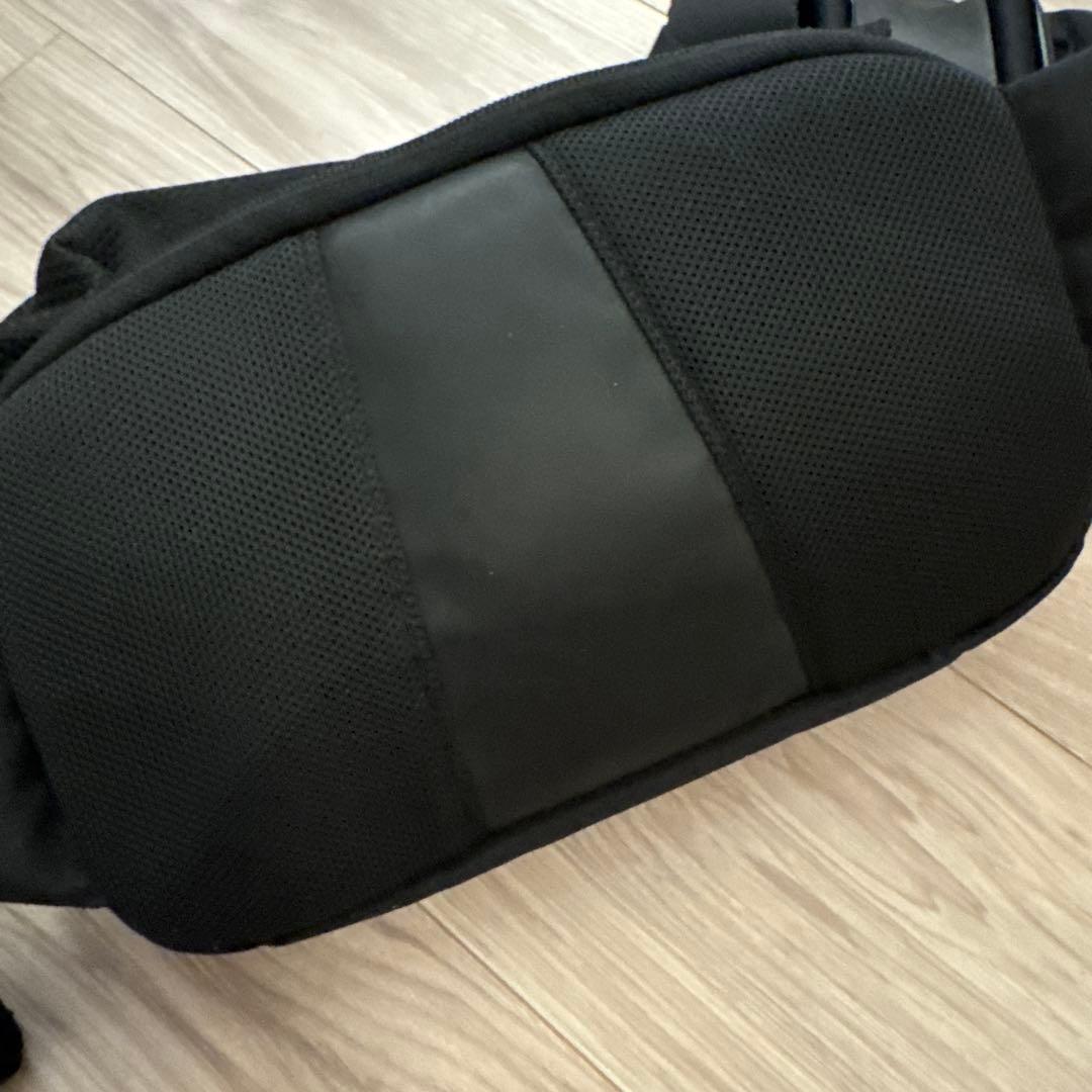 POMULU 2WAY ヒップシート　ブラック