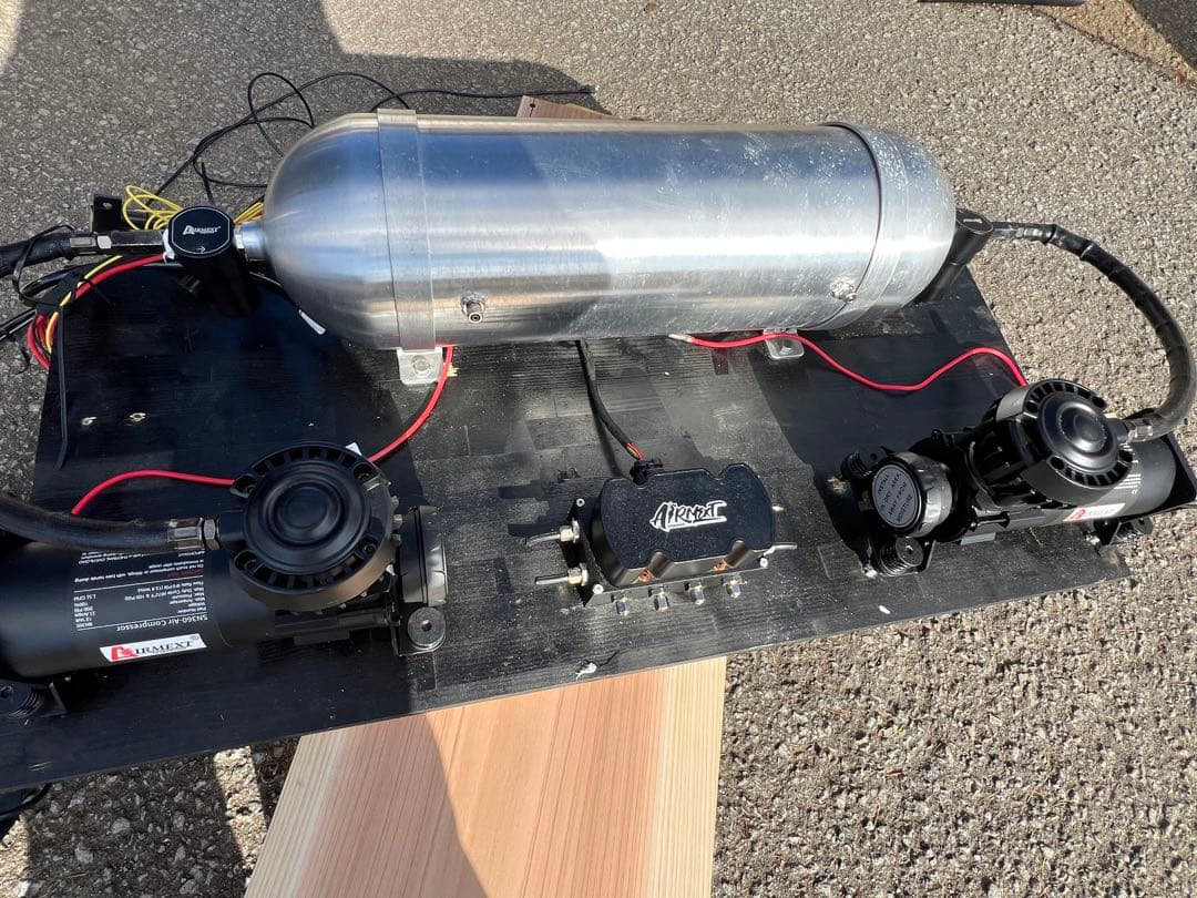 mskエアーメクスト　エアサスペンションキット50プリウス