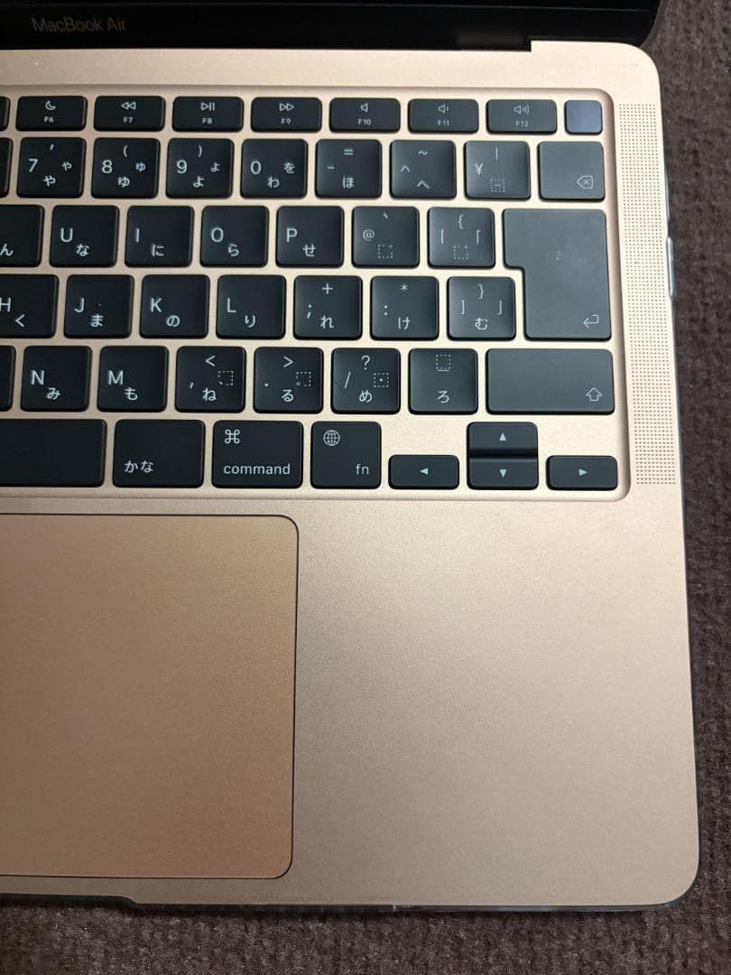 美品　MacBookAir (m1 2020) メモリ8G　SSD256G