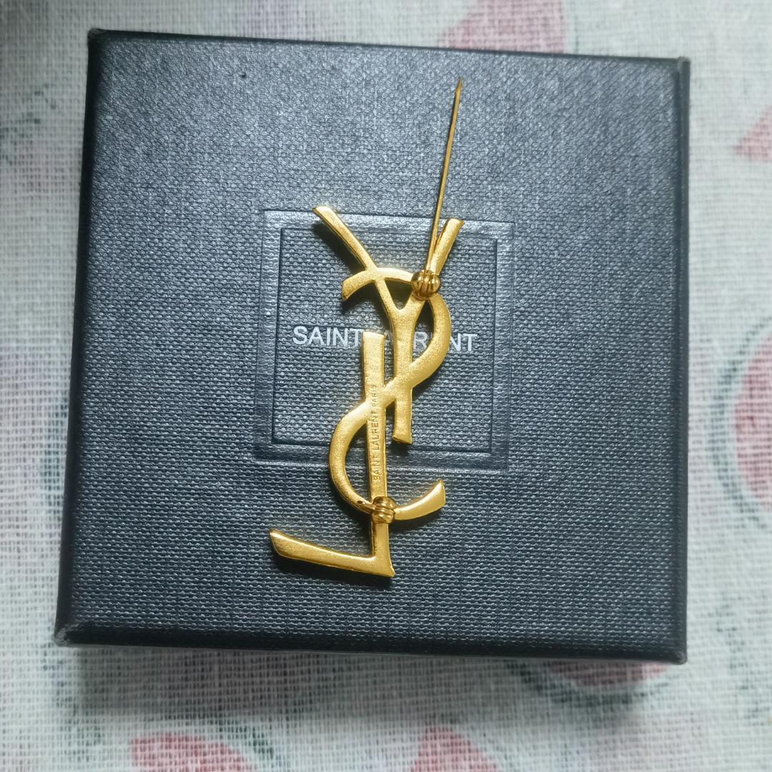 SAINT LAURENT YSL ブローチ ゴールド