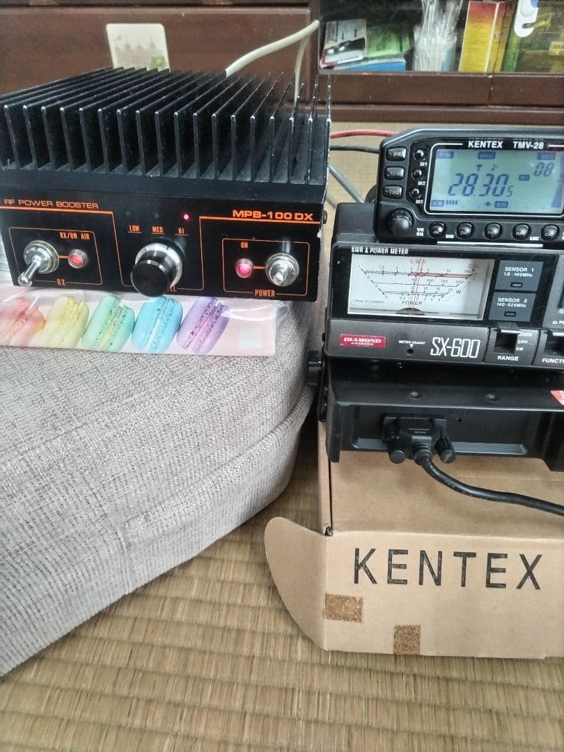 アマチュア無線機　KENTEX TMV-28 & MPB-100DX