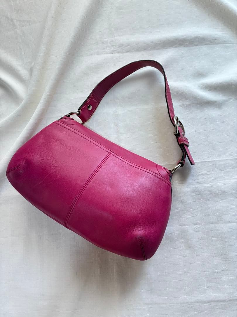 バッグ Coach pink soho leather 13729