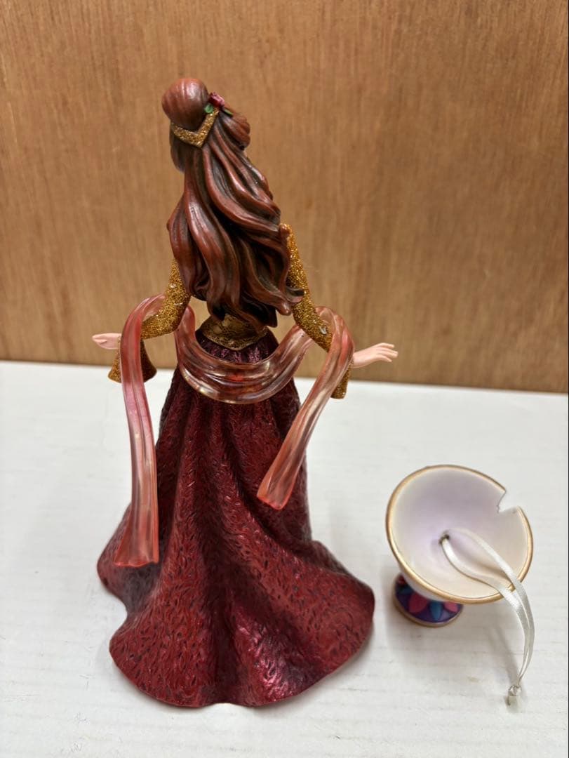 ディズニー エネスコ 美女と野獣 ( ベル )