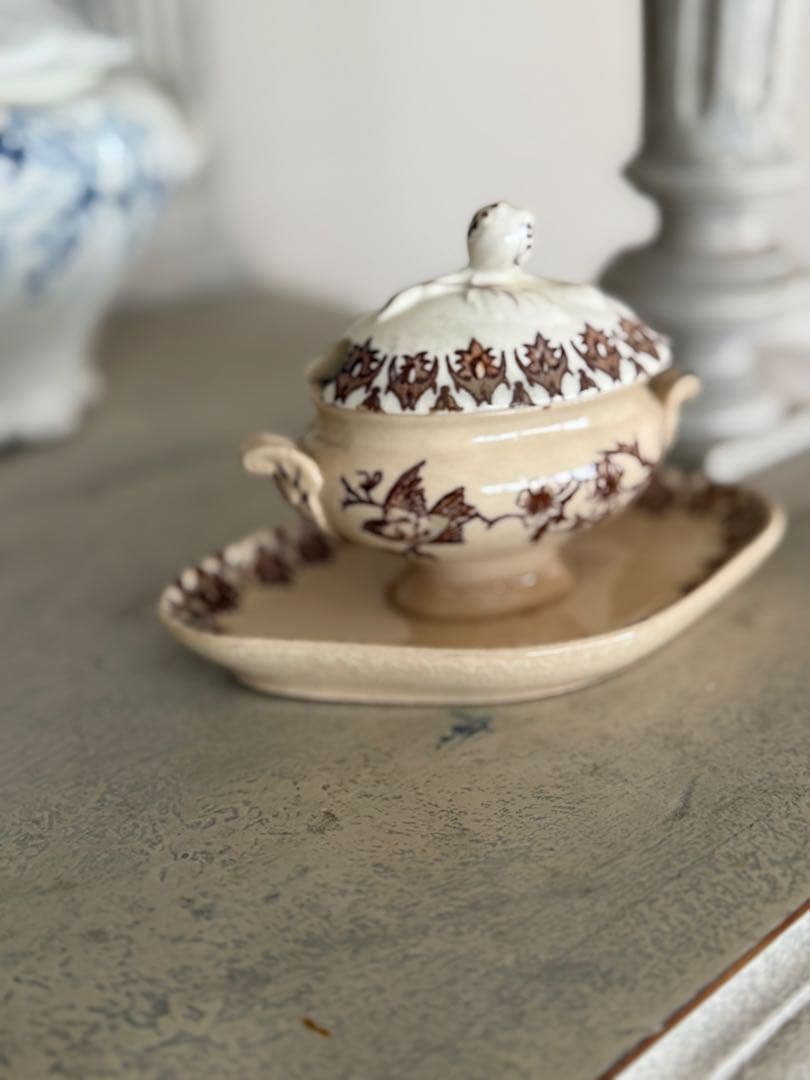 フランスアンティークショワジールロワ連なる小鳥柄のムタディエマスタード入れ