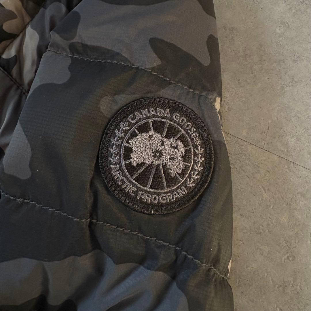 【超希少モデル❗️】カナダグース　ブラックロゴ　ダウンジャケット　カモ柄　迷彩　S