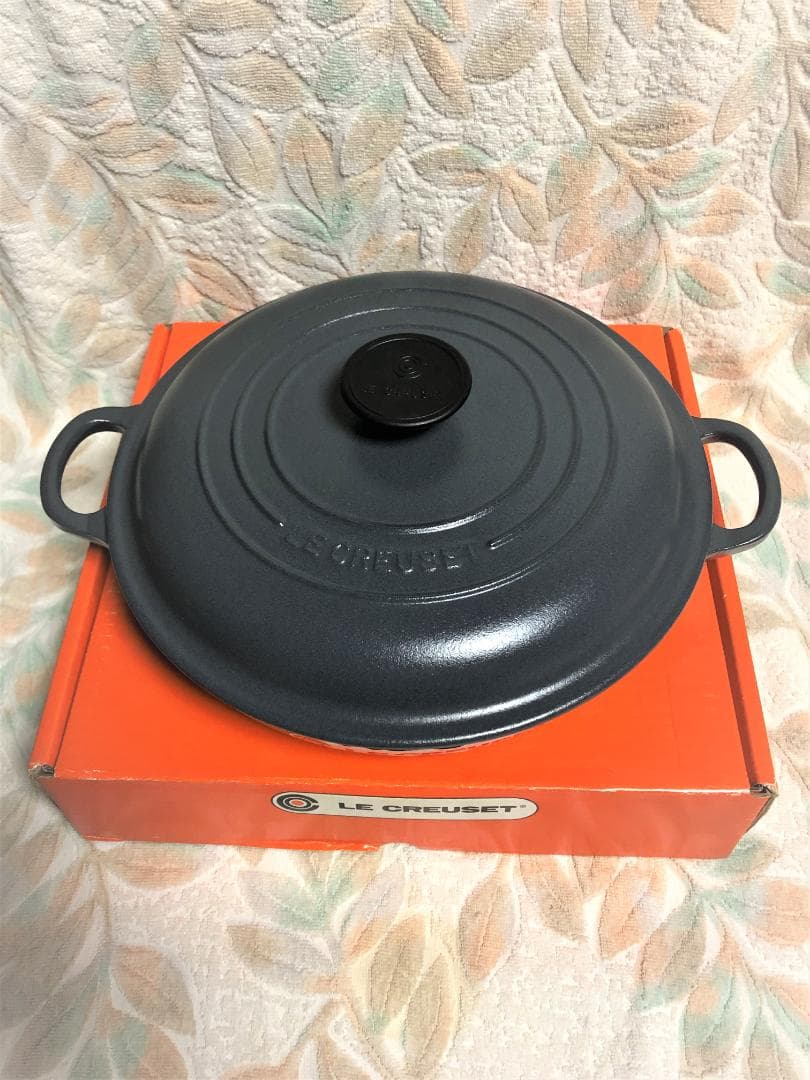 【希少品】ルクルーゼ鍋２６ｃｍビュッフェ・キャセロール Le Creuset